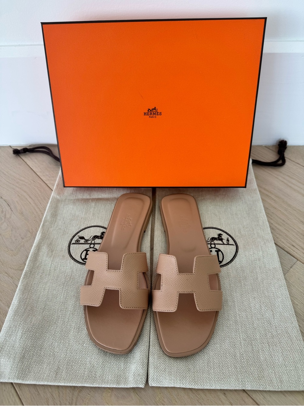 Hermes Oran Epsom Leather Sandals in Nude/Tan